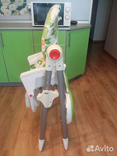 Стульчик для кормления capella