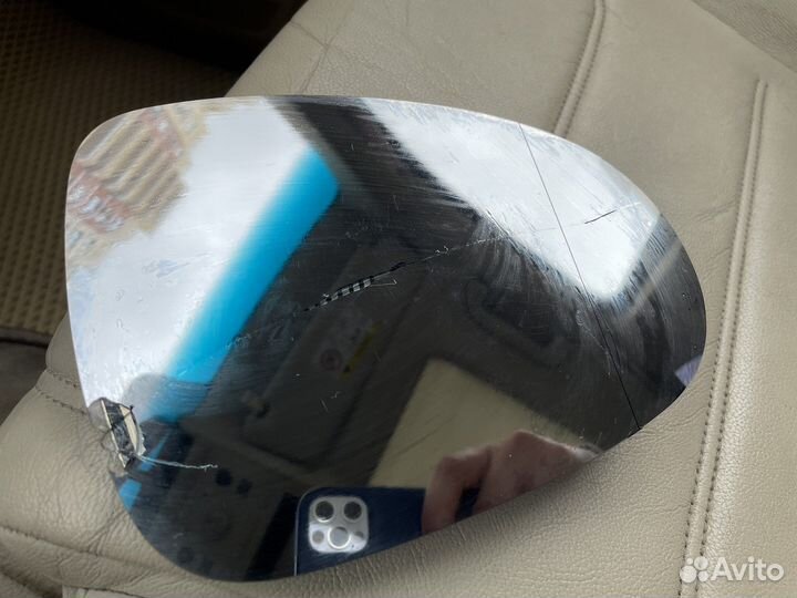 Зеркало правое touareg NF 7Р6857522В