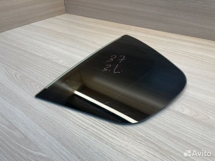 Форточка двери задняя левая Renault Logan