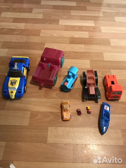 8 детских машинок и катер оптом
