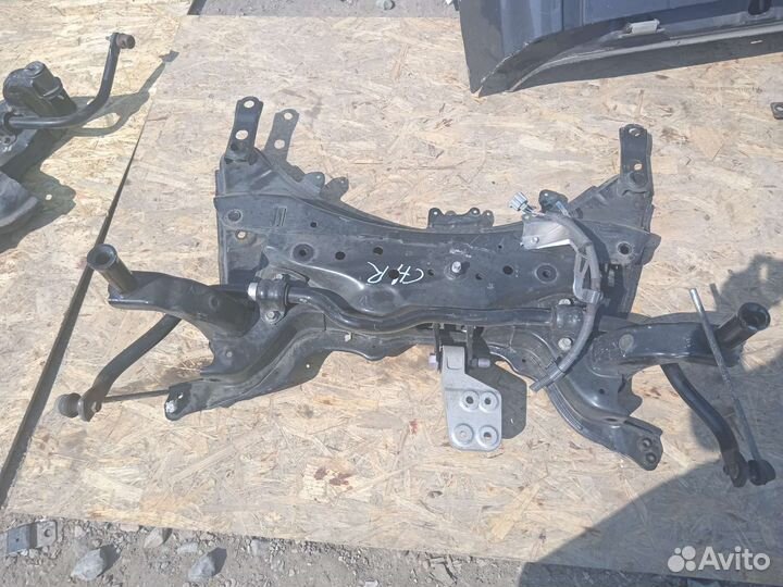 Подрамник Toyota C-HR