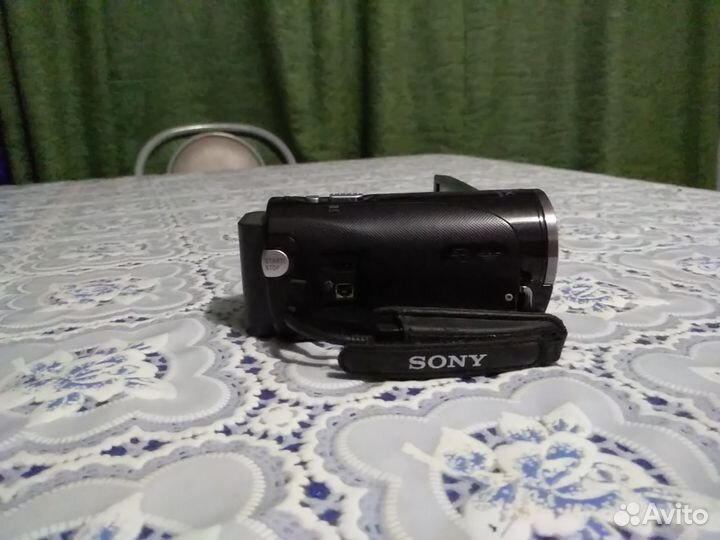 Видеокамера Sony HDR-CX250E