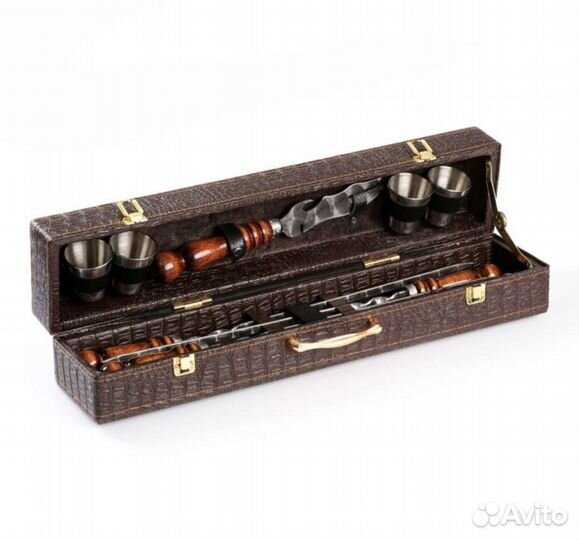 Набор шампуров в коробке из эко-кожи