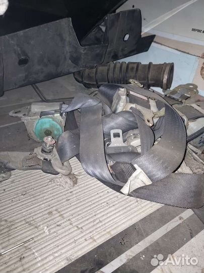 Ремень безопасности на дайхатцу сирион