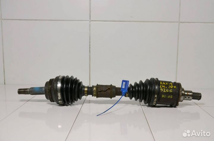 Приводной вал передний левый Toyota Rav 4 XA20 2.0