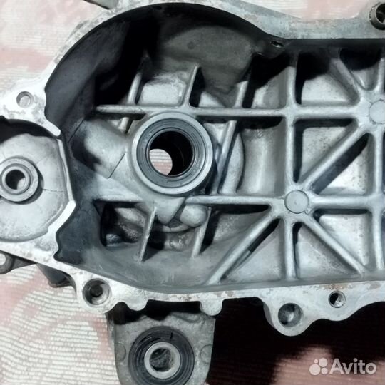 Картера двигателя Honda Dio 18 27 30