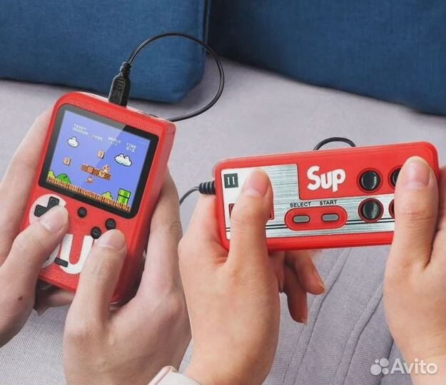 Карманная игровая приставка 8 бит + джостик