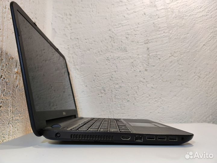 Ноутбук Dell: Intel Core i7, DDR3 8GB, SSD 240