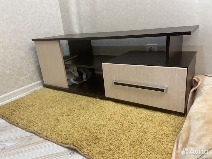Тумба под телевизор