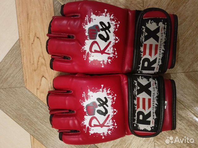Перчатки для единоборств