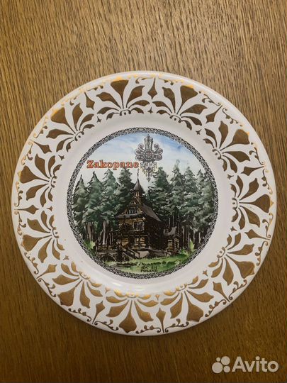 Сувенирные тарелки города