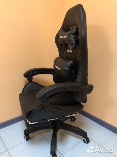 Кресло для игр. Игровое кресло с массажем