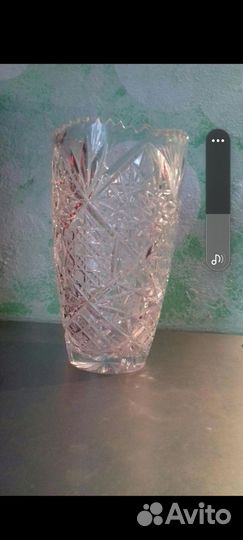 Ваза хрустальная