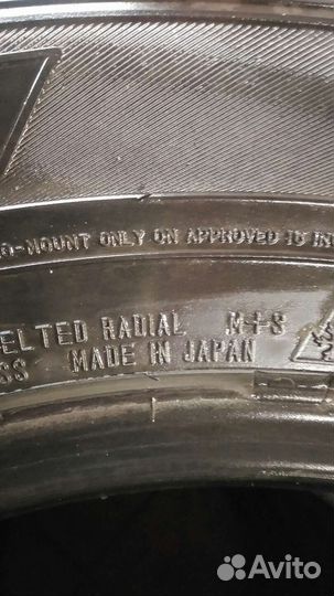 Dunlop SP Winter Ice 01 215/65 R16 102T