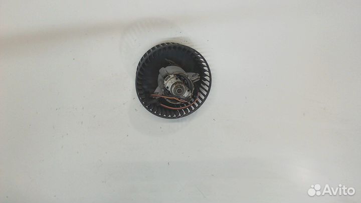 Двигатель отопителя Ford Fiesta, 1999