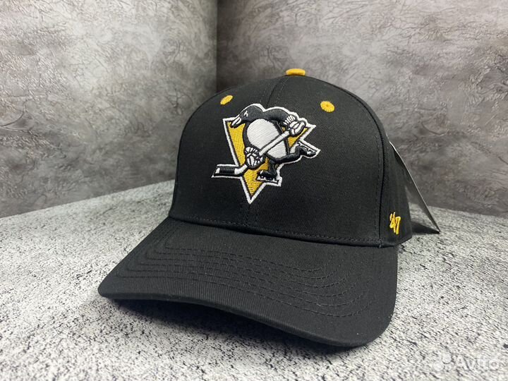 Бейсболка NHL Питтсбург с желтыми люверсами