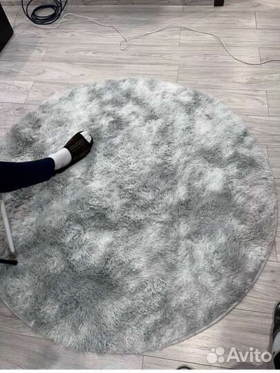 Пушистый круглый коврик