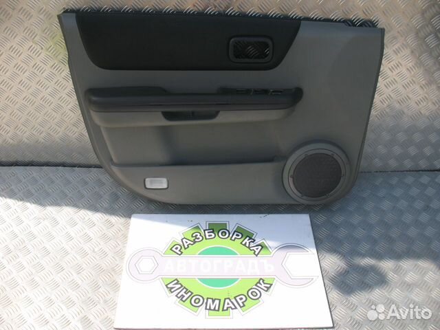 Обшивка двери передней левой Nissan X-Trail T30