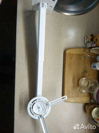 Кранштейн для проектора