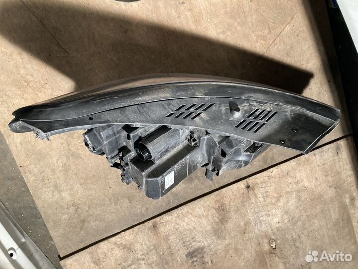 Фара левая Hyundai Tucson 2018