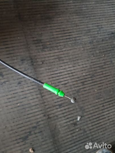 Тросик замка задней левой двери Toyota Premio 240