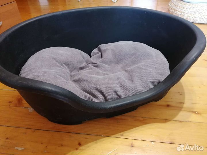 Лежанка и клетка для животных 110х70х70