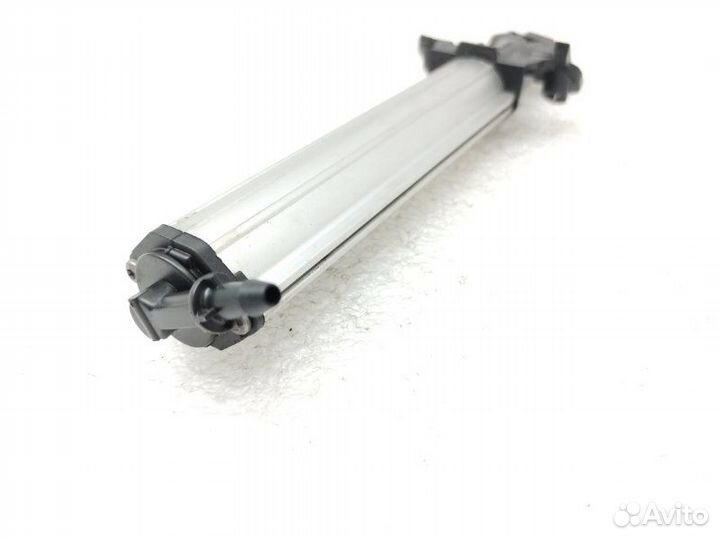 Форсунка омывателя фар передняя правая Volvo V60 1