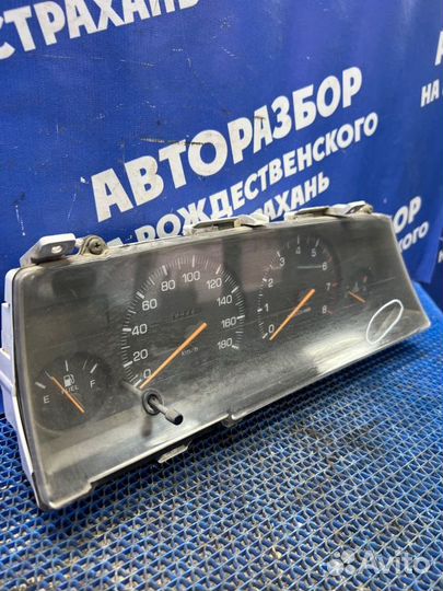Панель приборов Toyota Camry 20 седан 1989