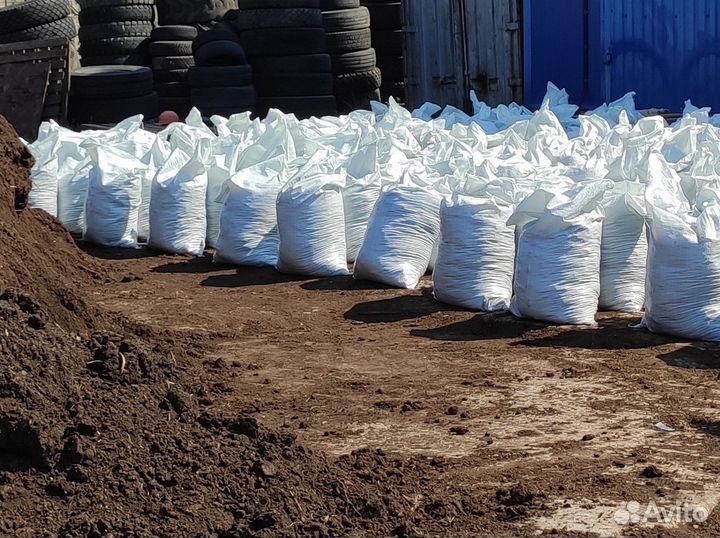 Земля плодородная в мешках