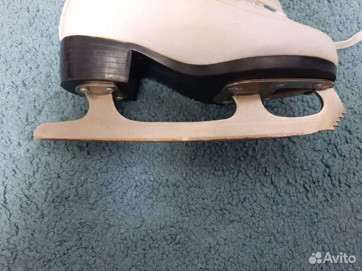 Коньки фигурные 30 размер