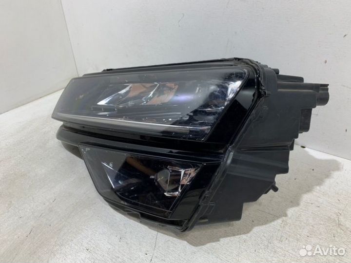 Фара передняя левая Skoda Karoq 1 2017