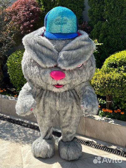 Аниматор ростовая кукла зайчик