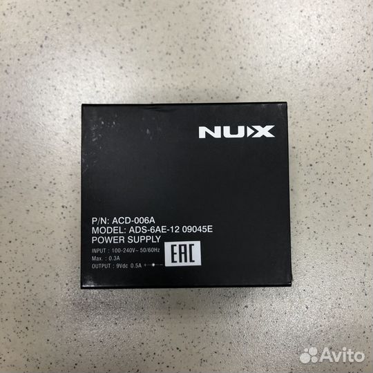 Блок питания для гитарных педалей