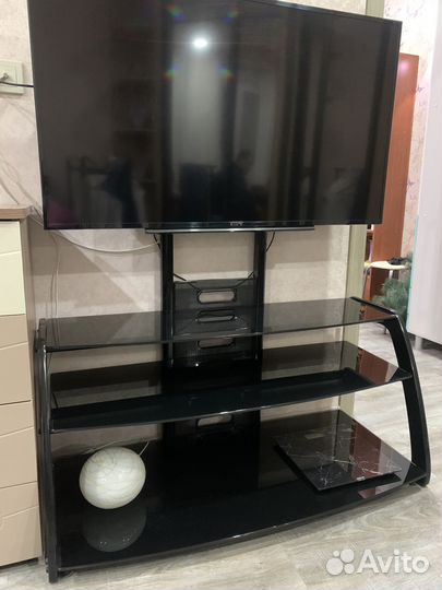 Тумба под телевизор