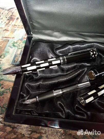 Набор ручек