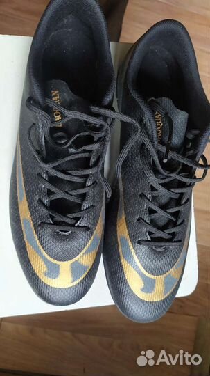 Футбольные бутсы 42 размер