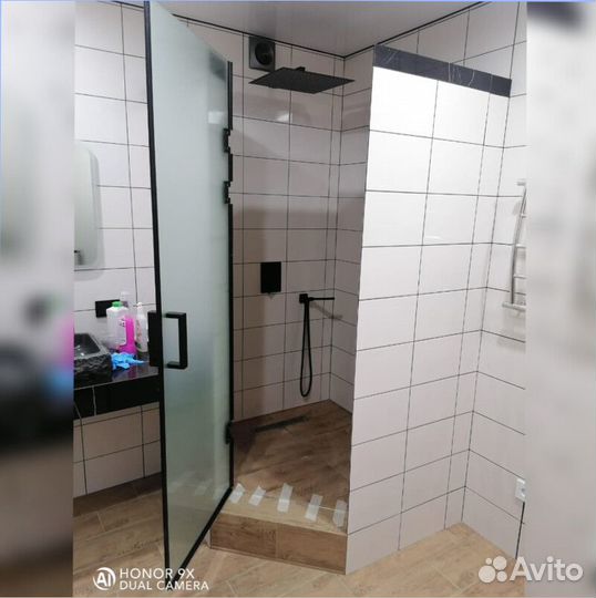 Душевая дверь в кабину нишу