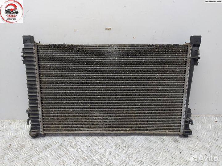 Радиатор основной б/у Mercedes W203 (C) 2035000603
