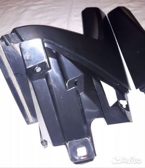 Накладка двери багажника Subaru Forester SK