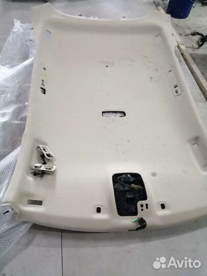 Обшивка потолка на Volvo Xc 60