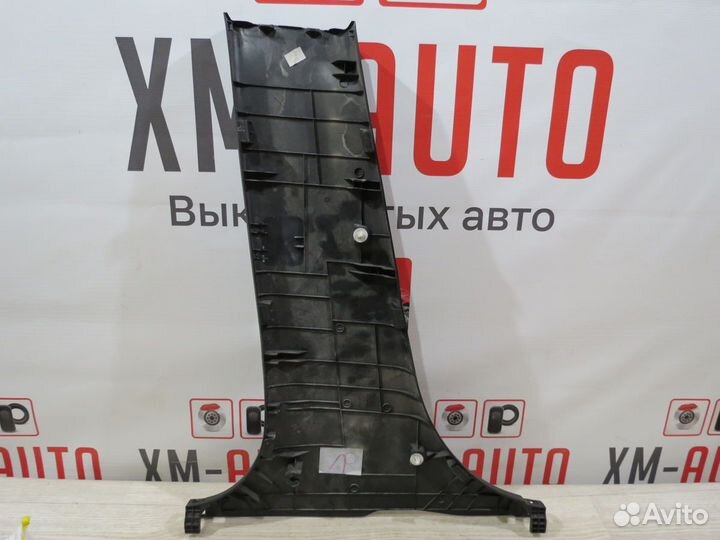 Обшивка стойки средняя правая Hyundai Solars