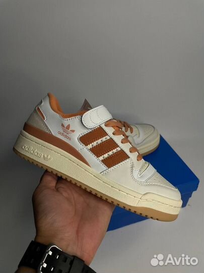 Кроссовки adidas forum low