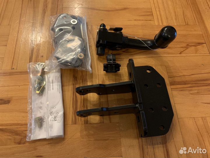 Фаркоп Auto Hak Toyota LC200/Lexus lx