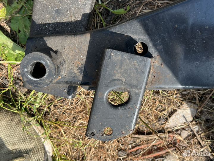 Рено каптюр подрамник 1,6 сvt