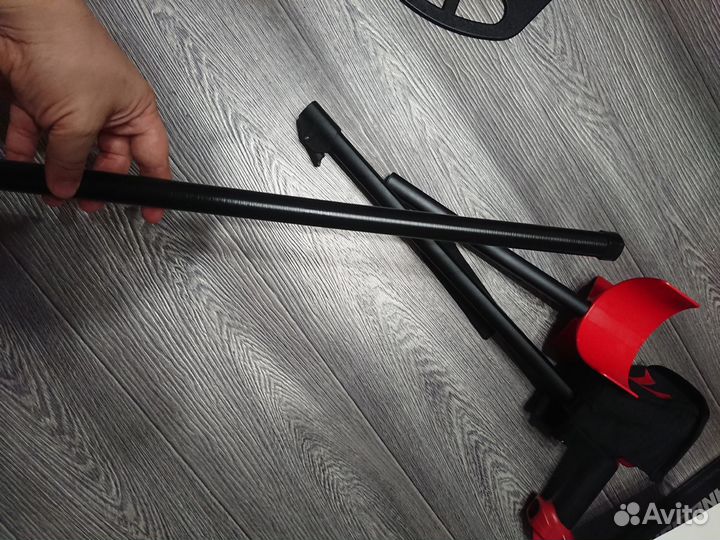 Металлоискатель Minelab vanquish 540