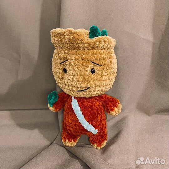 Малыш Грут и Енот Ракета из плюшевой пряжи