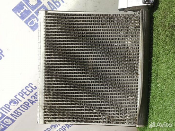 Радиатор кондиционера Toyota Corolla универсал 1.6