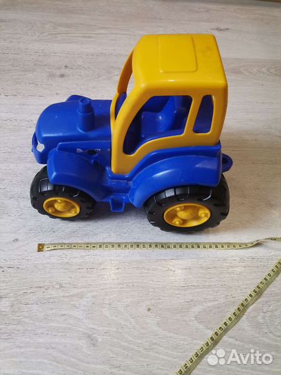 Большой трактор