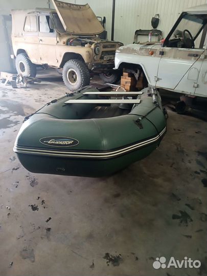 Лодка пвх Гладиатор Е350