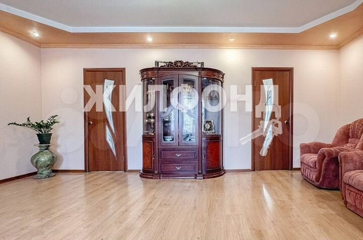 Дом 114,7 м² на участке 6 сот.